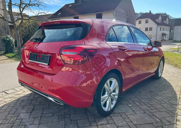 Mercedes-Benz Klasa A cena 61900 przebieg: 38000, rok produkcji 2017 z Oława małe 301